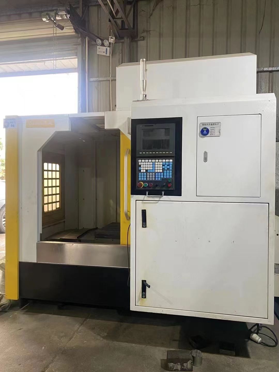 德米870精雕機，新代21MA系統(tǒng)，7.5千瓦ER32主軸24000轉