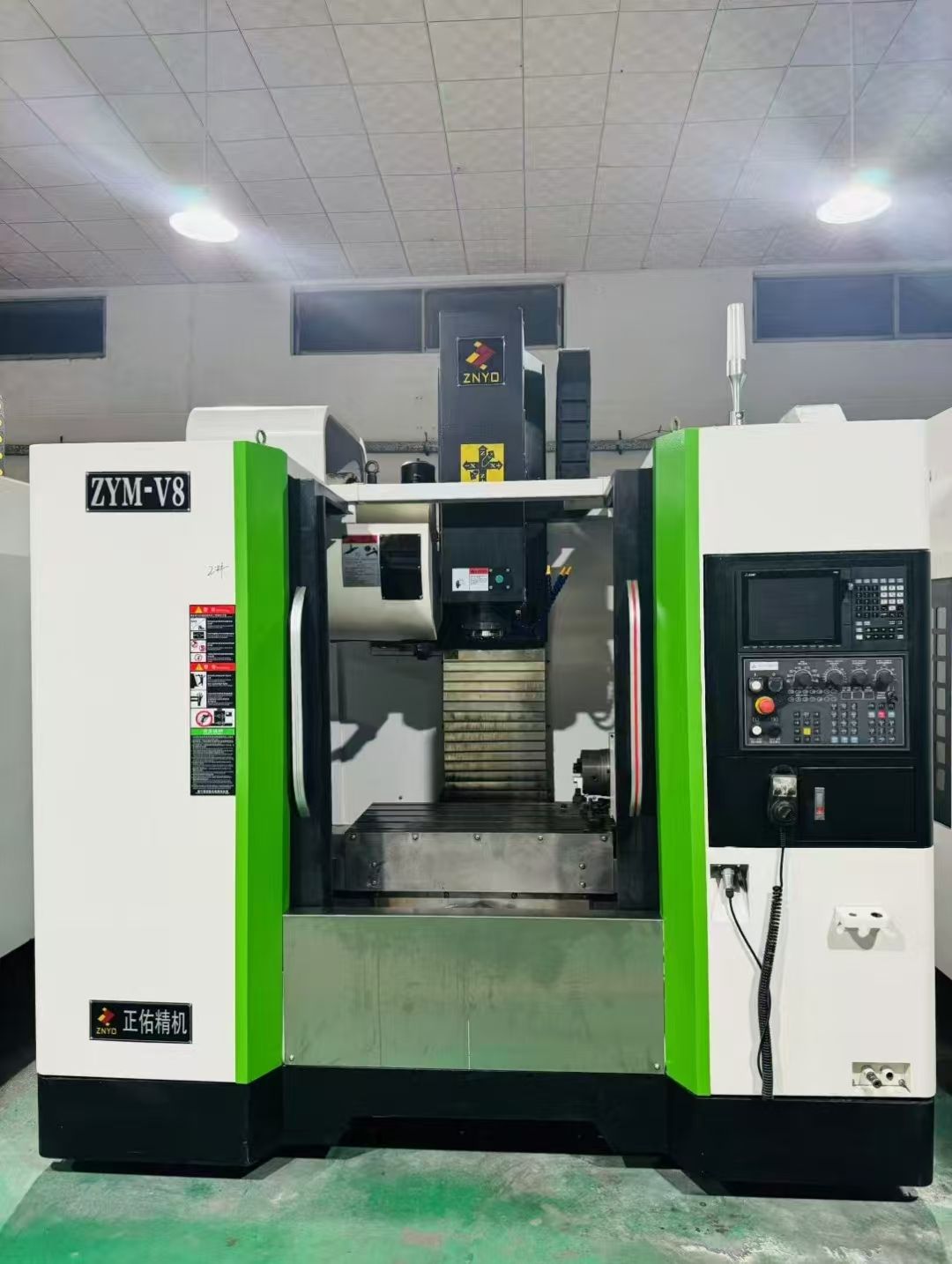 特價到貨兩臺同款喬鋒VMC-850L加工中心