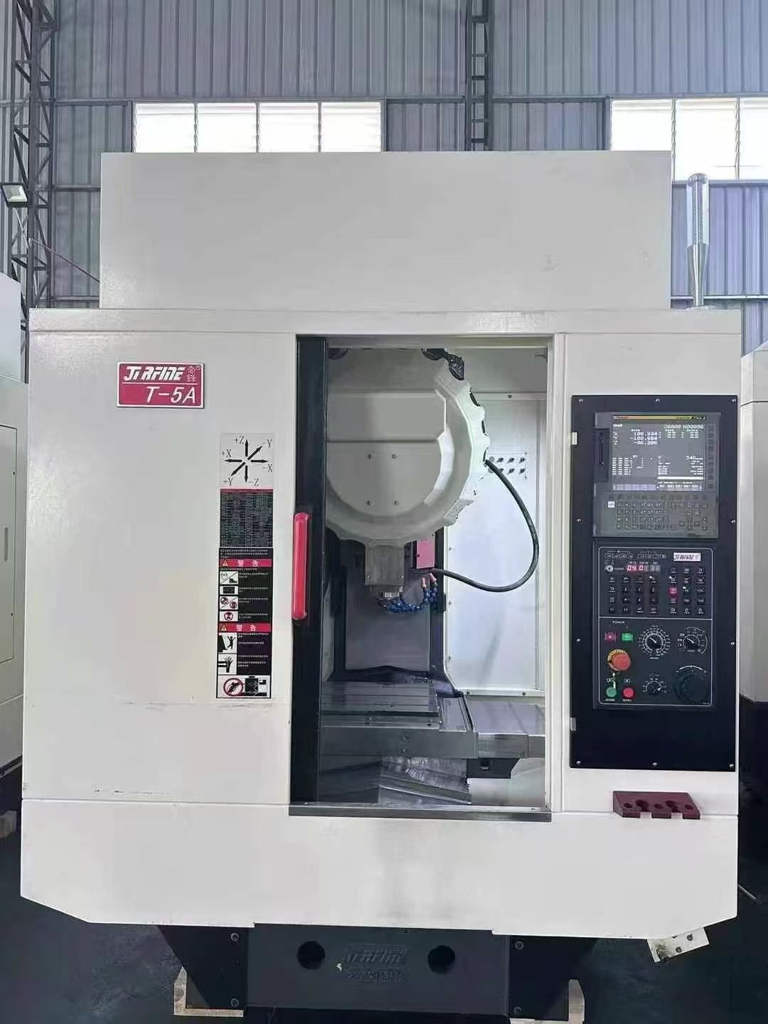 上新原裝臺灣協(xié)鴻1270三硬軌加工中心，三菱M70A系統(tǒng)