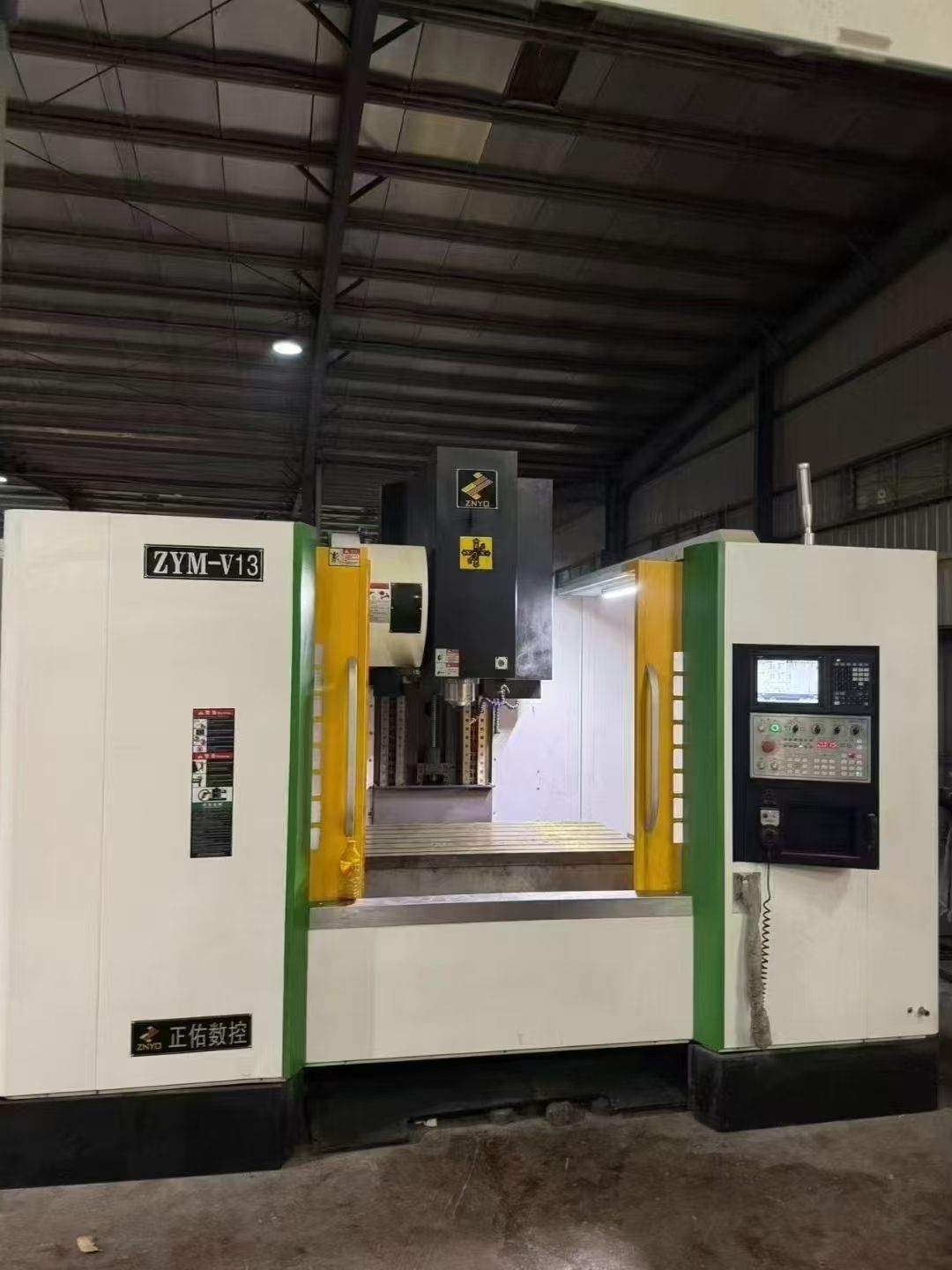 上新重型明科1165加工中心機