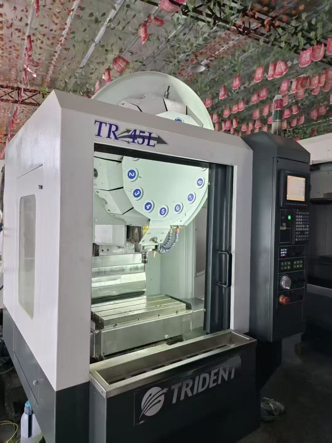 特价台群T-V1270S加工中心,三菱M80系统,三轴重型45滚柱线轨