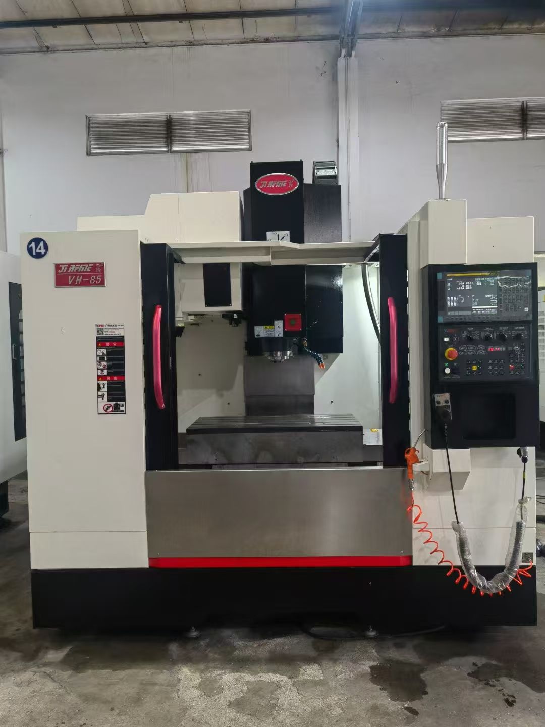 機(jī)況超好，雙胞胎喬鋒VH-850三線軌加工中心，發(fā)那科MF puls系