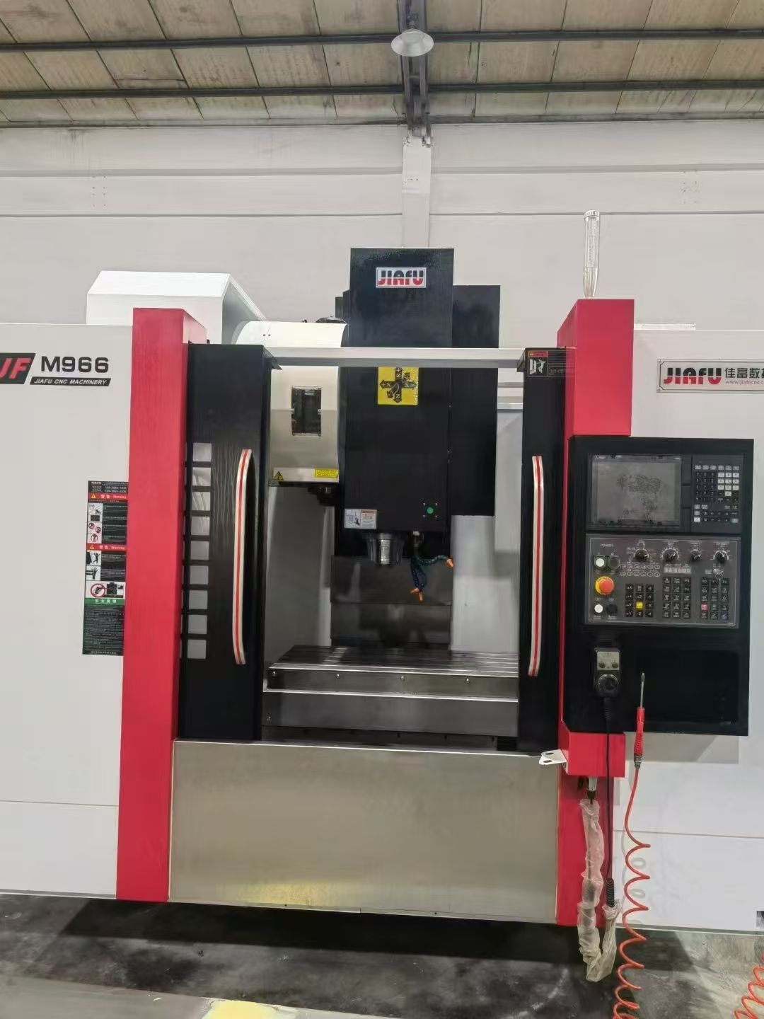 特價(jià)新到倉佳富JF-966加工中心機(jī)，三軸45滾柱導(dǎo)軌