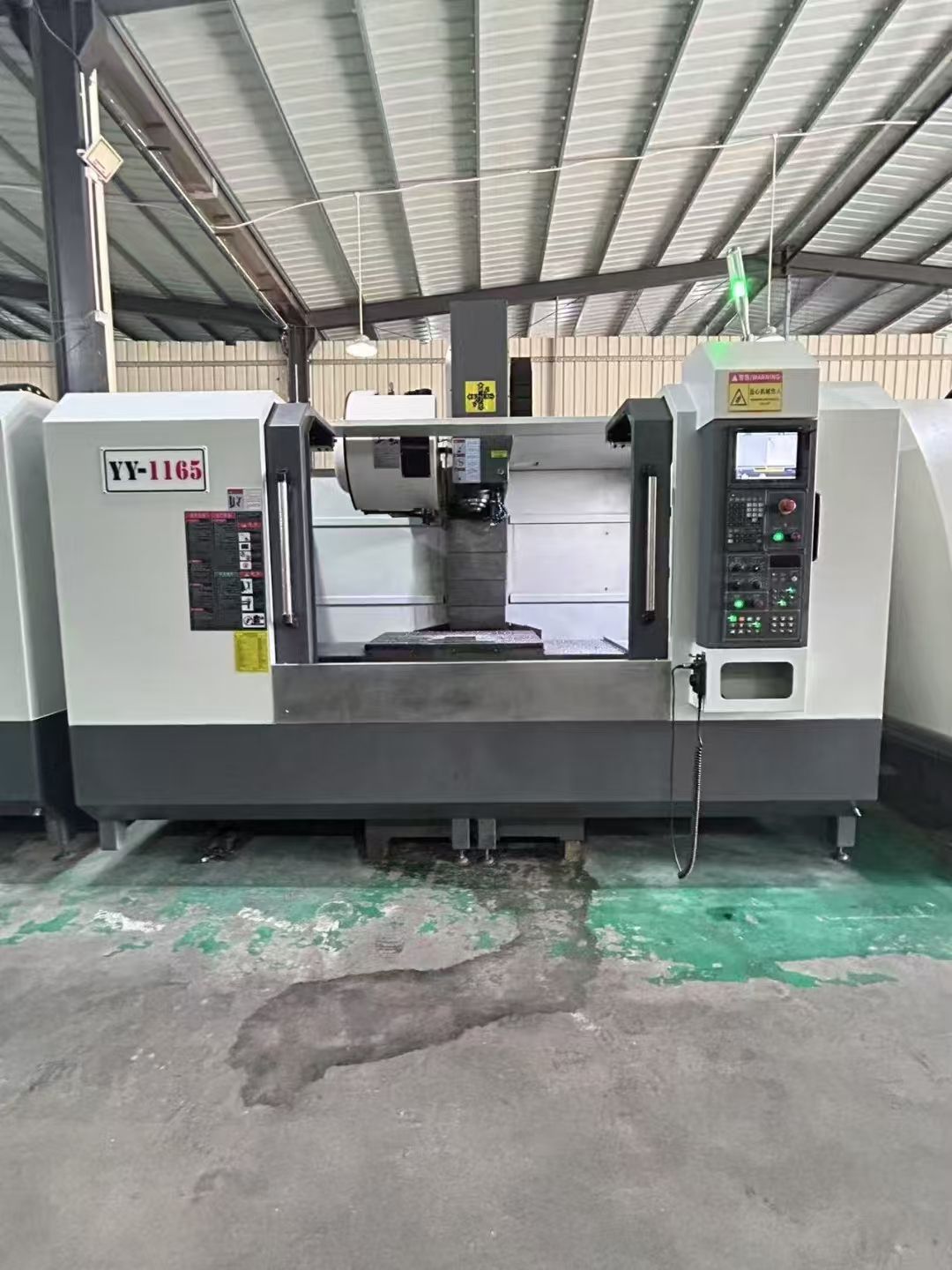 恒裕1080重型刀庫雕銑機(jī)，新代21MA系統(tǒng)，12把斗笠式刀庫