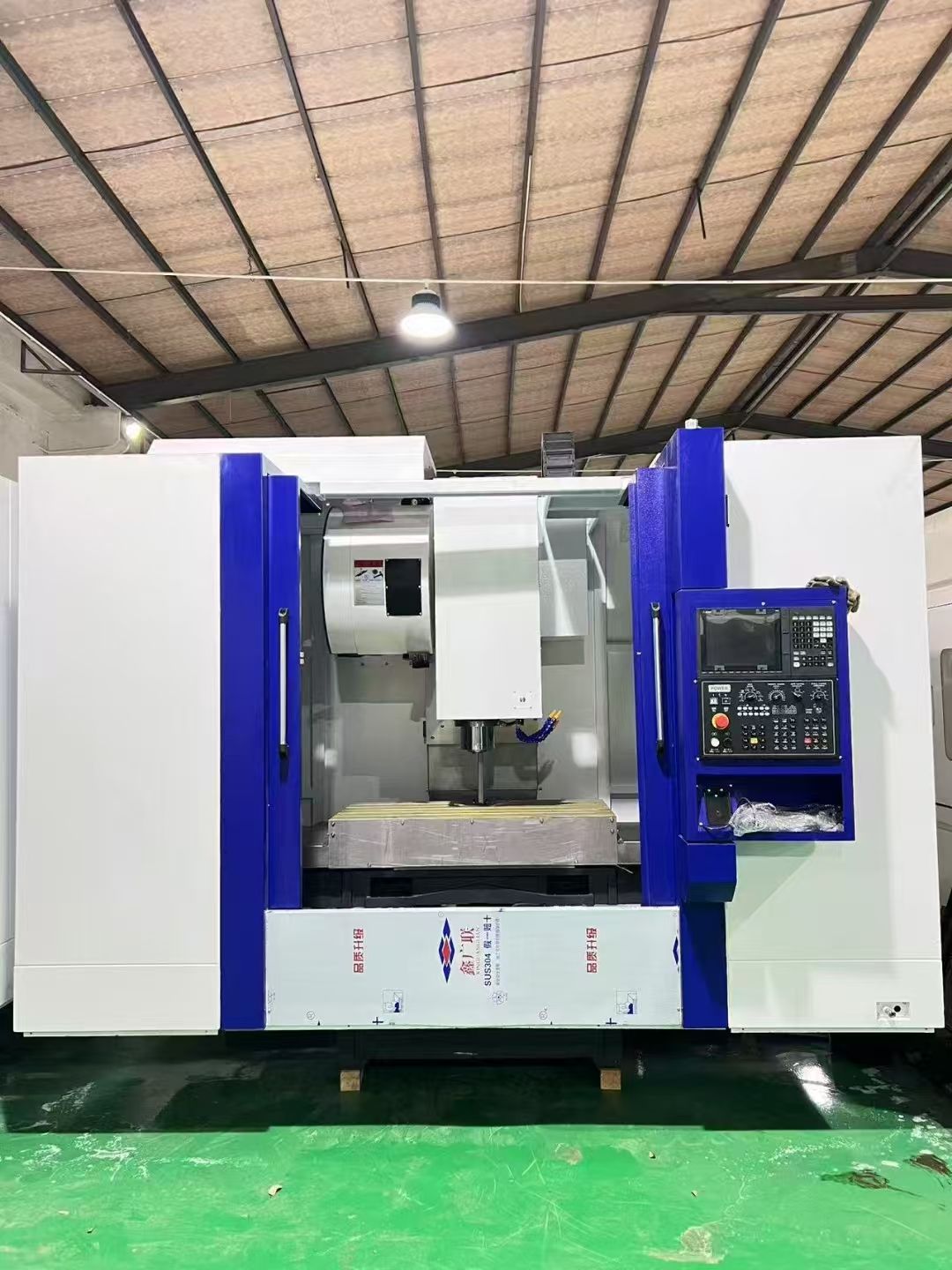 全新雙胞胎v1160三線軌加工中心，三菱M80系統(tǒng)