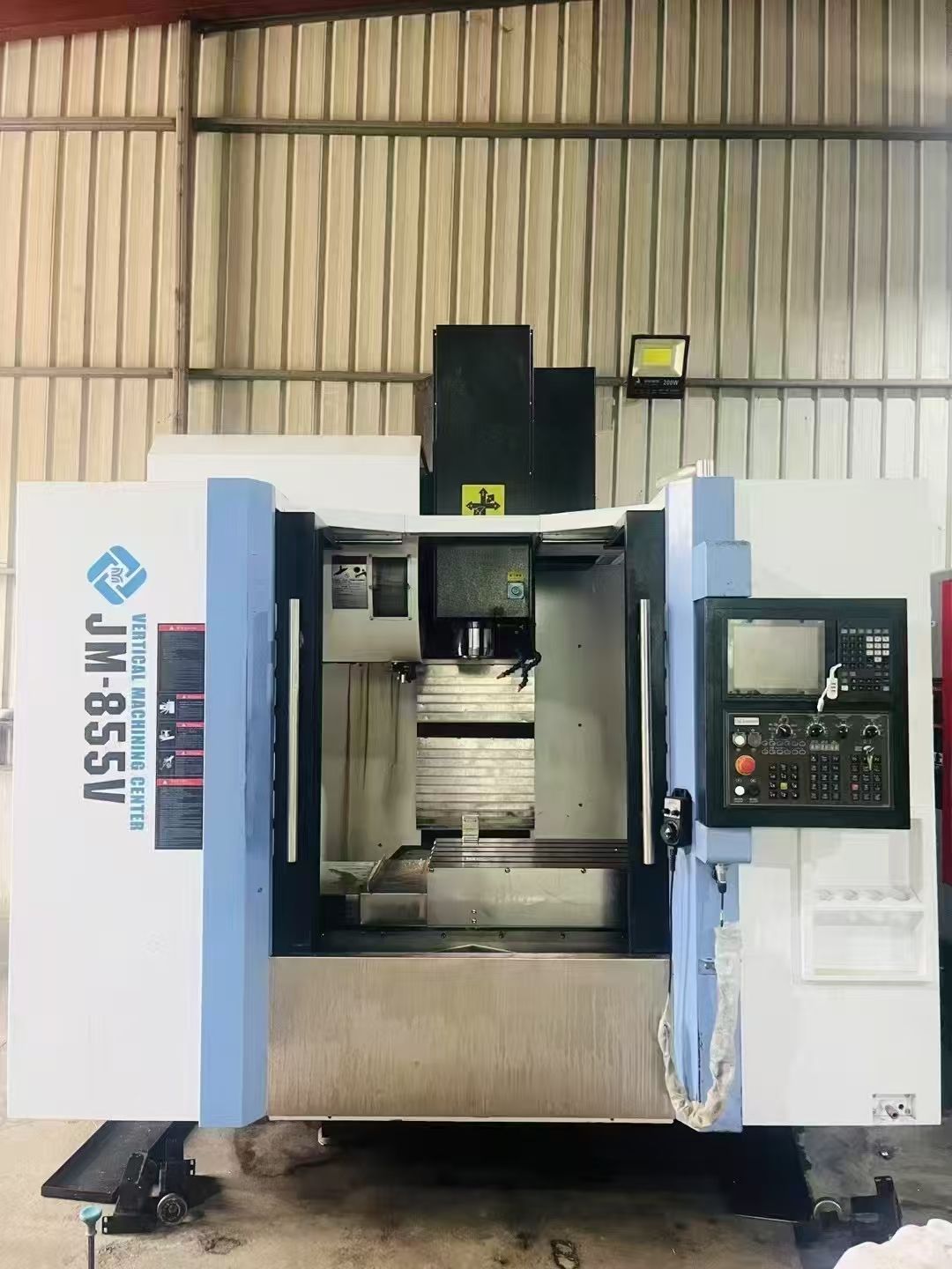 特價(jià)24年準(zhǔn)新重型格勒瑪v850S三線(xiàn)軌加工中心，三菱M80系統(tǒng)