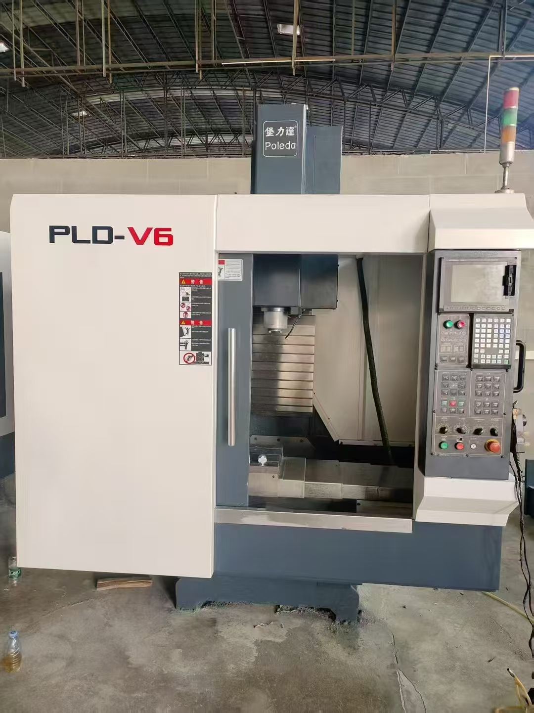 準新正代v1370三線軌加工中心，三菱M80*系統(tǒng)