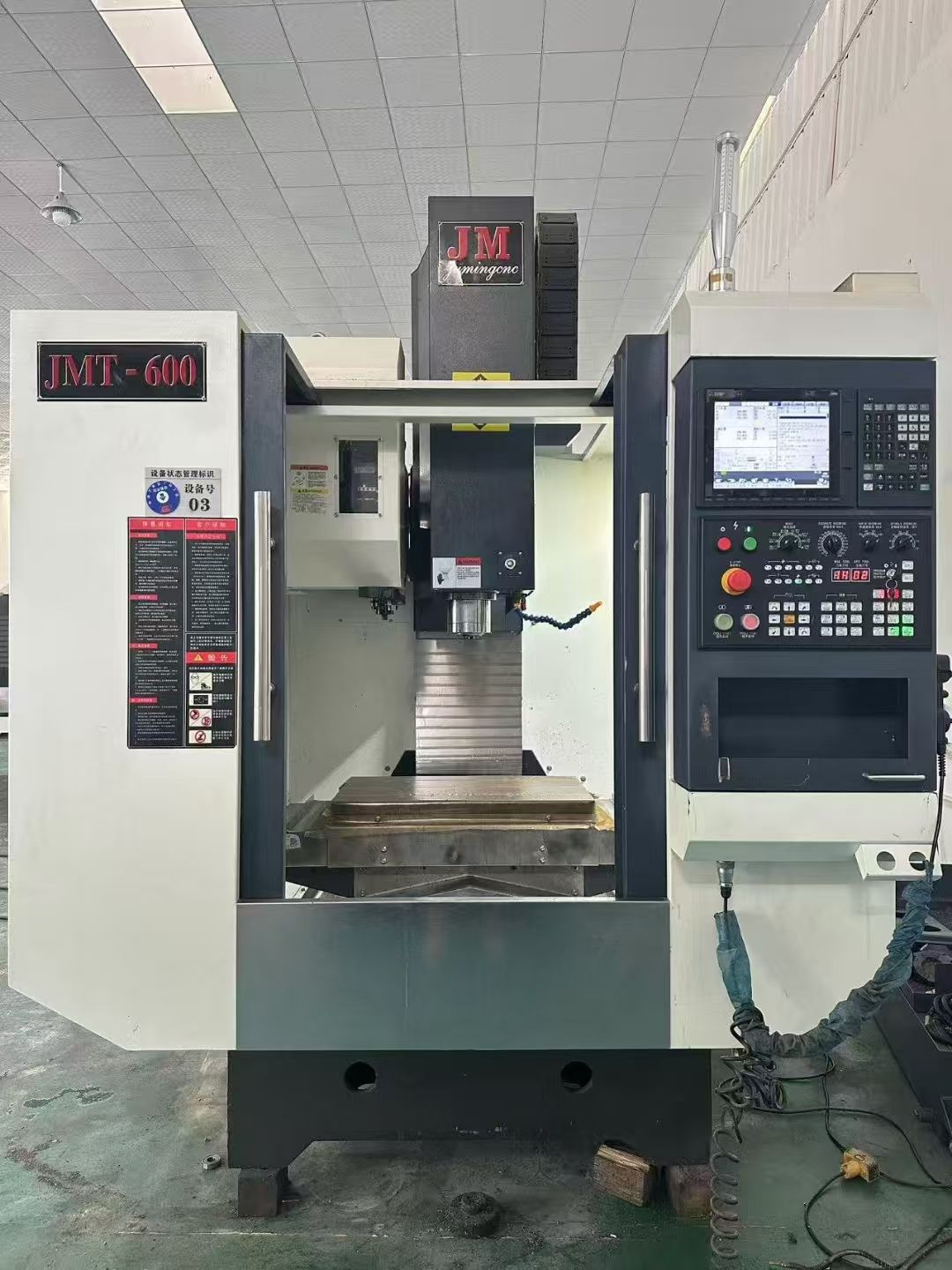 98成新炬名V640三線軌加工中心，三菱M80系統(tǒng)，創(chuàng)能床身，德國力士