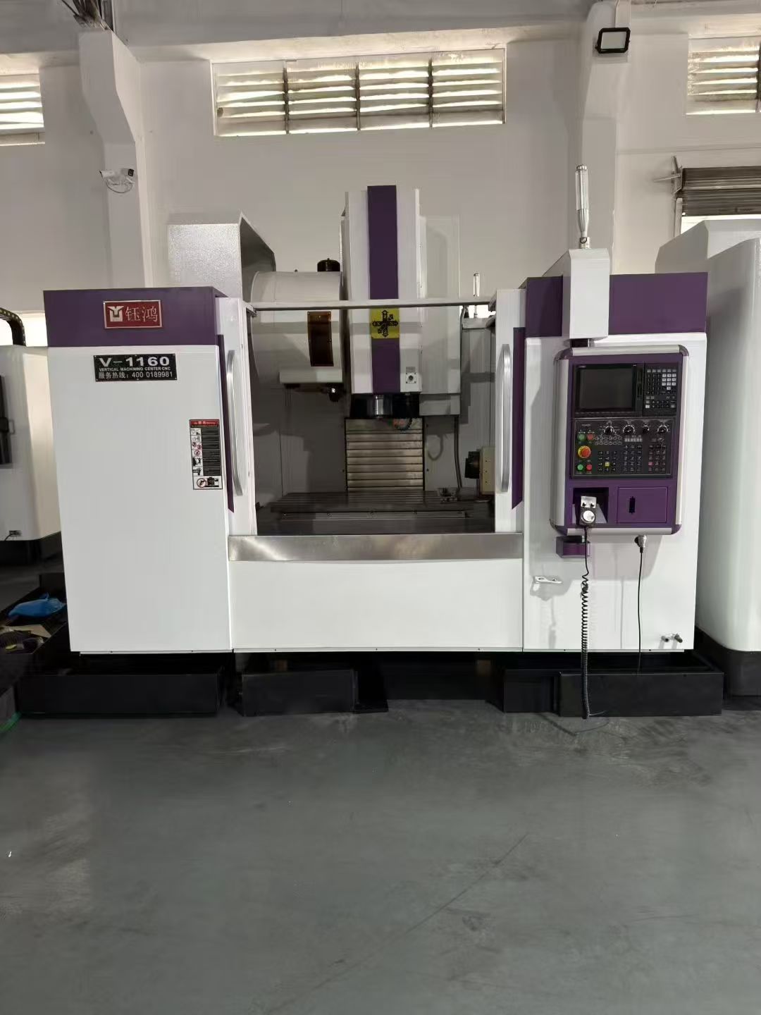 寶烽870精雕機，新代21ma系統(tǒng)，ER32主軸7.5千瓦24000轉(zhuǎn)