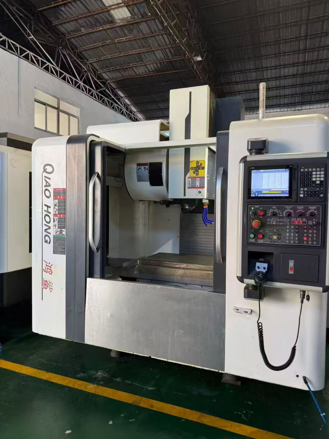 特价一台带刀库精雕机,恒裕650精雕机,新代21ma系统