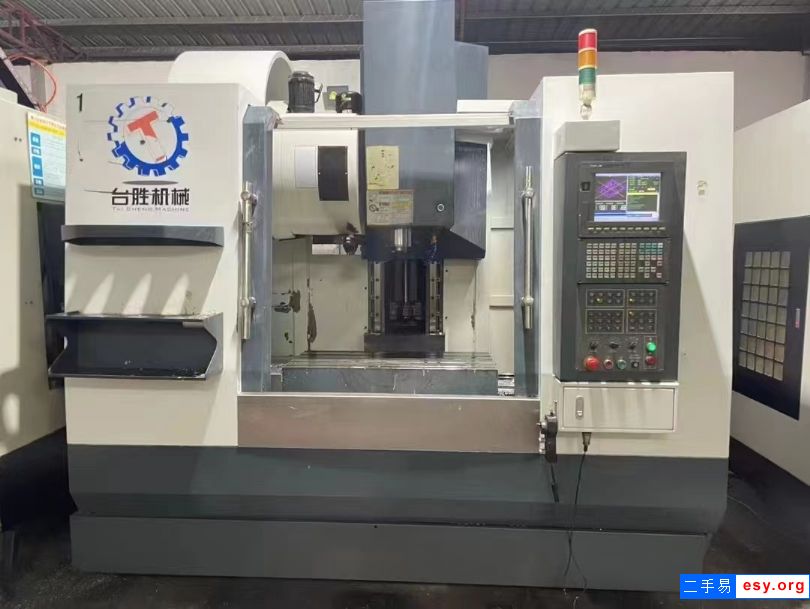 臺勝850三線軌加工中心，新代21ma系統(tǒng)，三軸線軌，B#160;T4