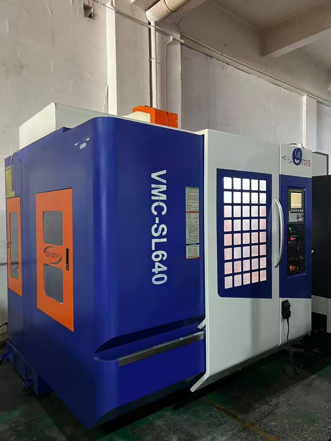 特价乔地650,主轴功率7.5KW,BT30.24000转 新代21M