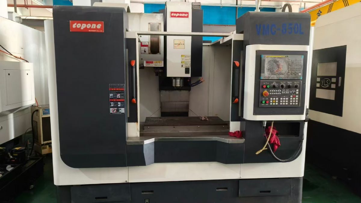 特價雙胞胎勝宏650精雕機，新代21ma系統(tǒng)