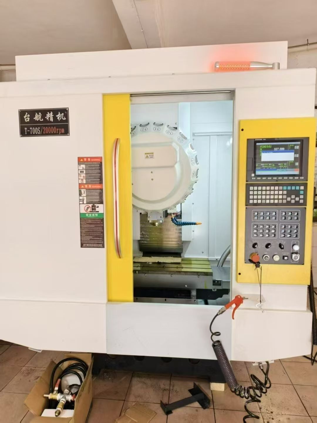 特價進鴻850兩線一硬重型機，三菱M80觸摸屏系統(tǒng)