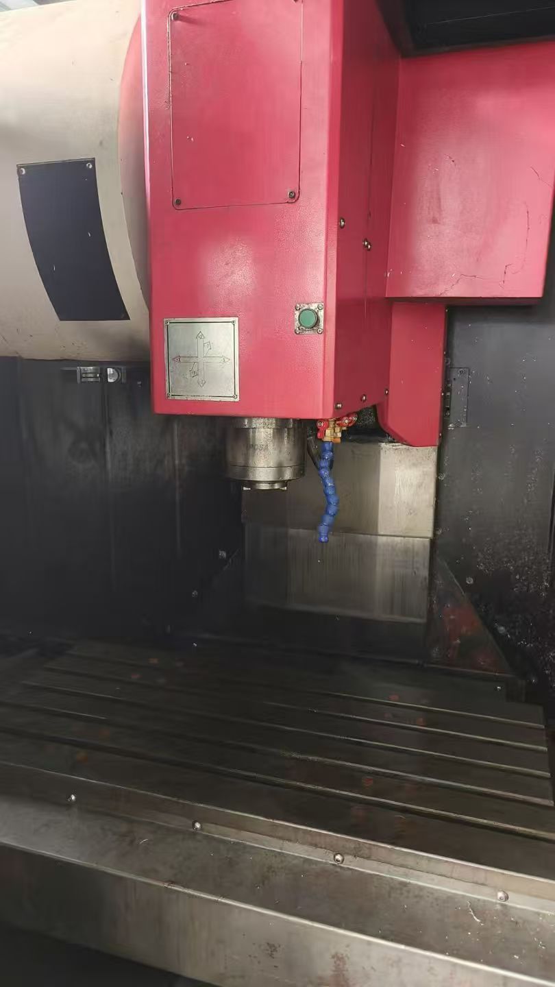 巨岡v850三線軌加工中心，新代C80系統(tǒng)