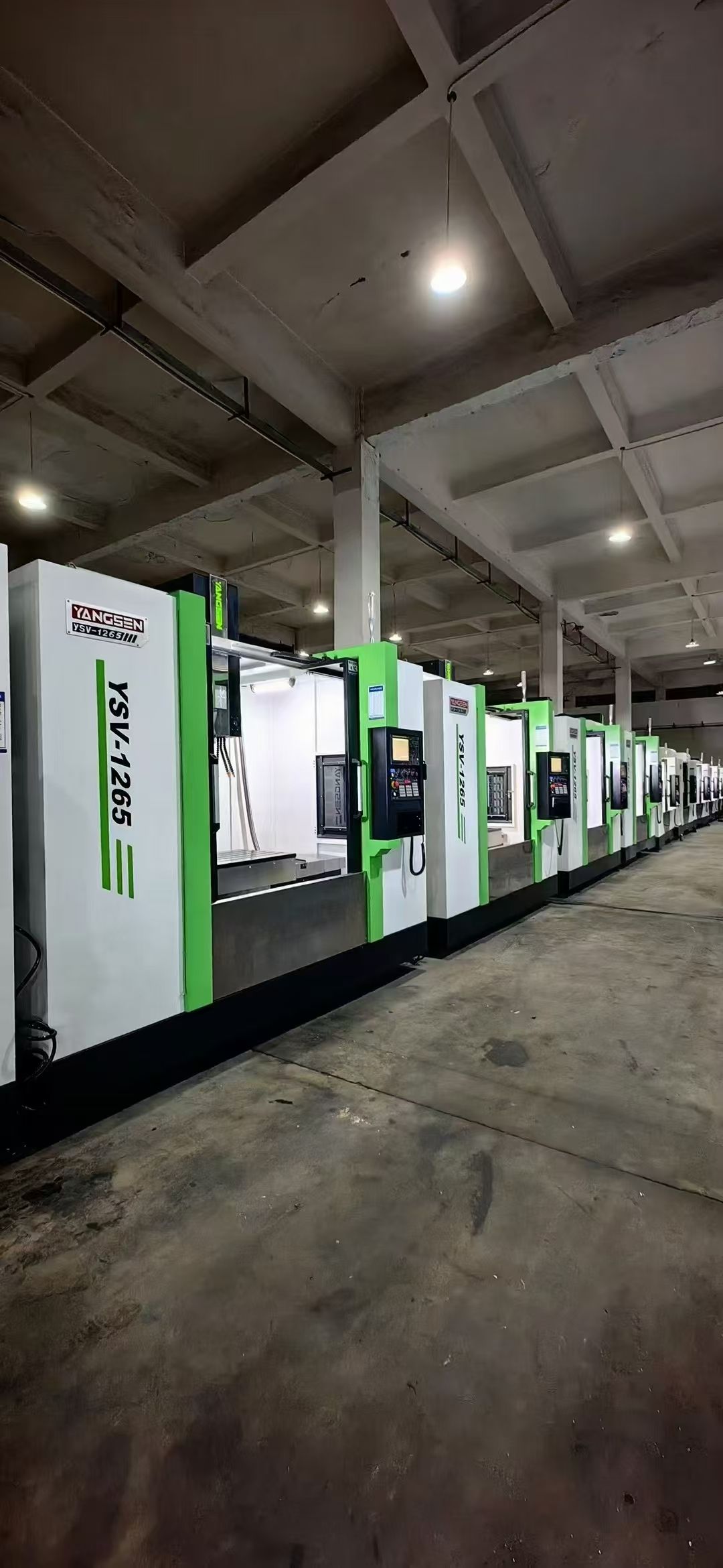 上新一批98成新重型楊森數(shù)控1265，三線軌 855加工中心