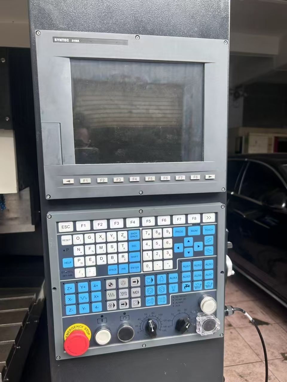 鴻遠650高速精雕機帶16把刀庫