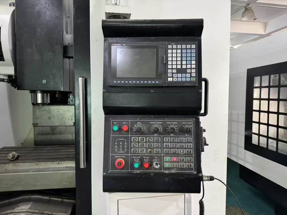 雙胞胎重型850三線軌加工中心，帶刀庫，三菱M70系統(tǒng)