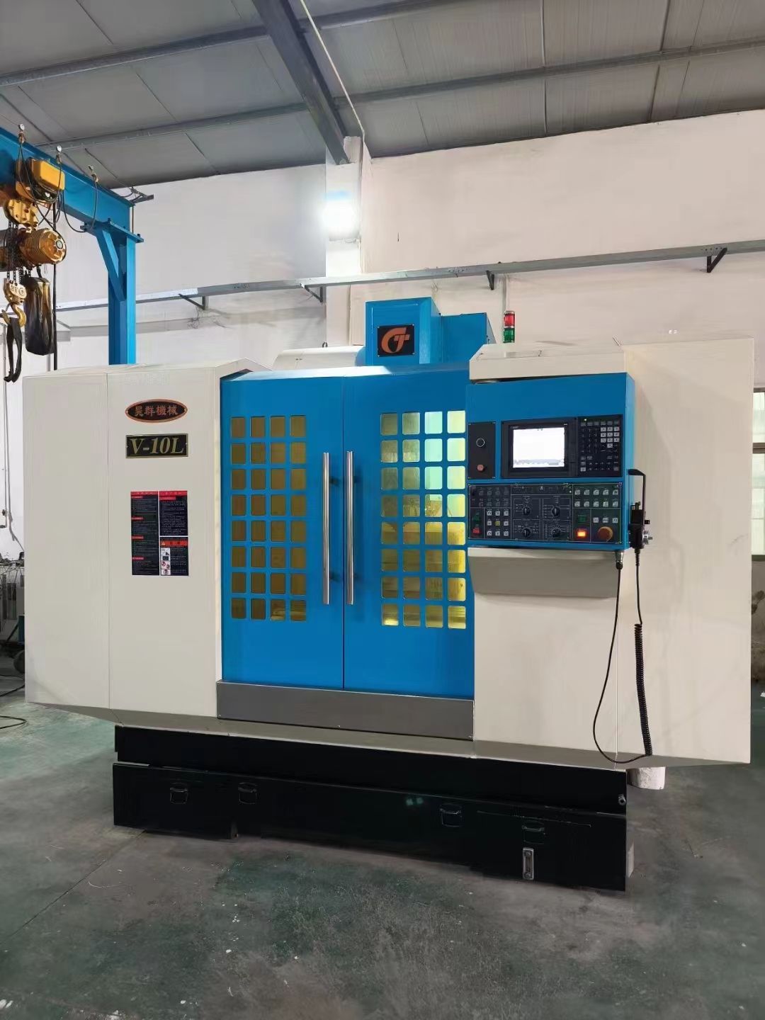 原裝臺(tái)灣晁群1060L加工中心 兩線一硬，三菱m80系統(tǒng)，BT40主軸