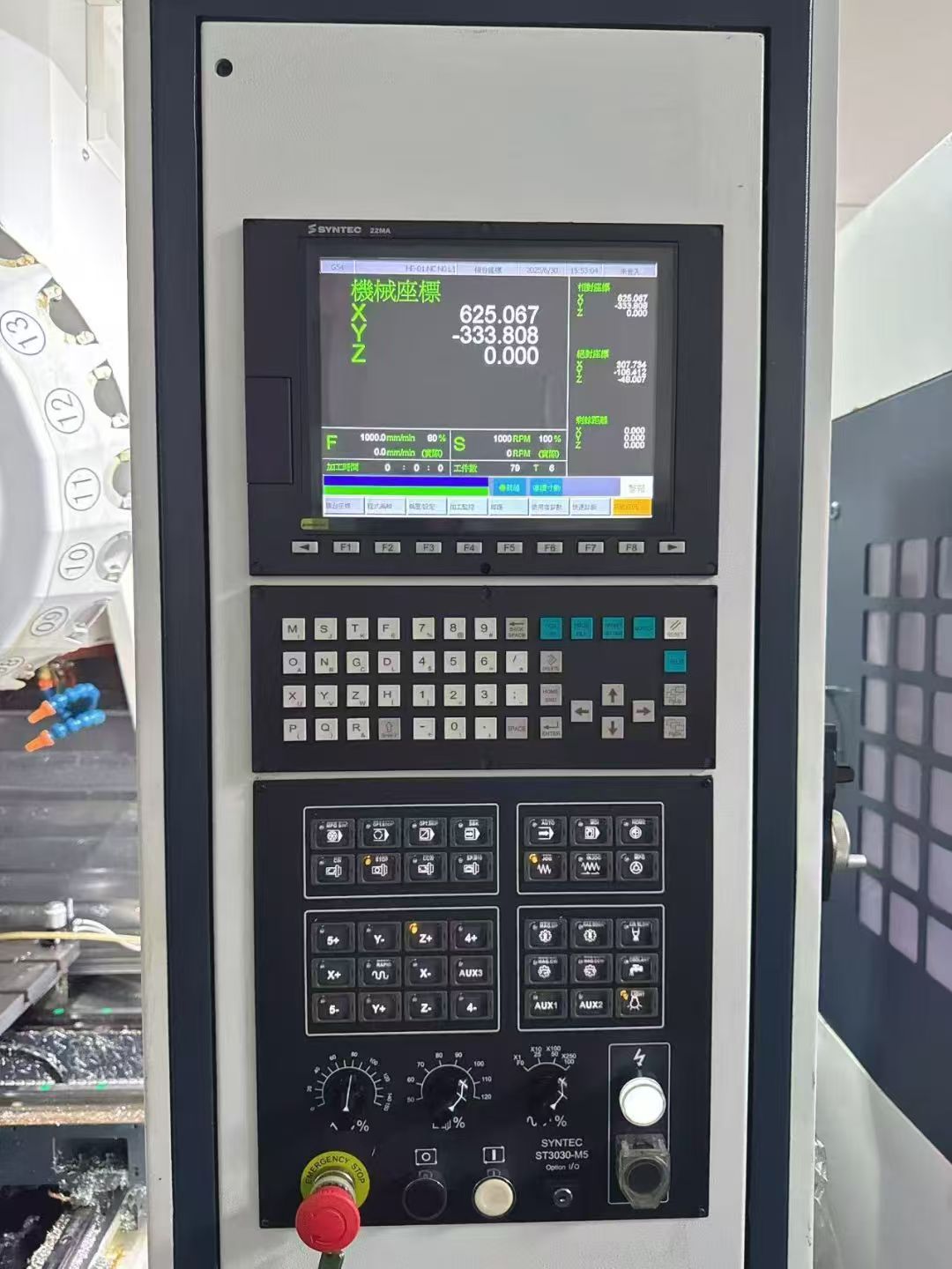 刚到仓库15台准新T600,新代22MA系统,2万转主轴,带油冷机