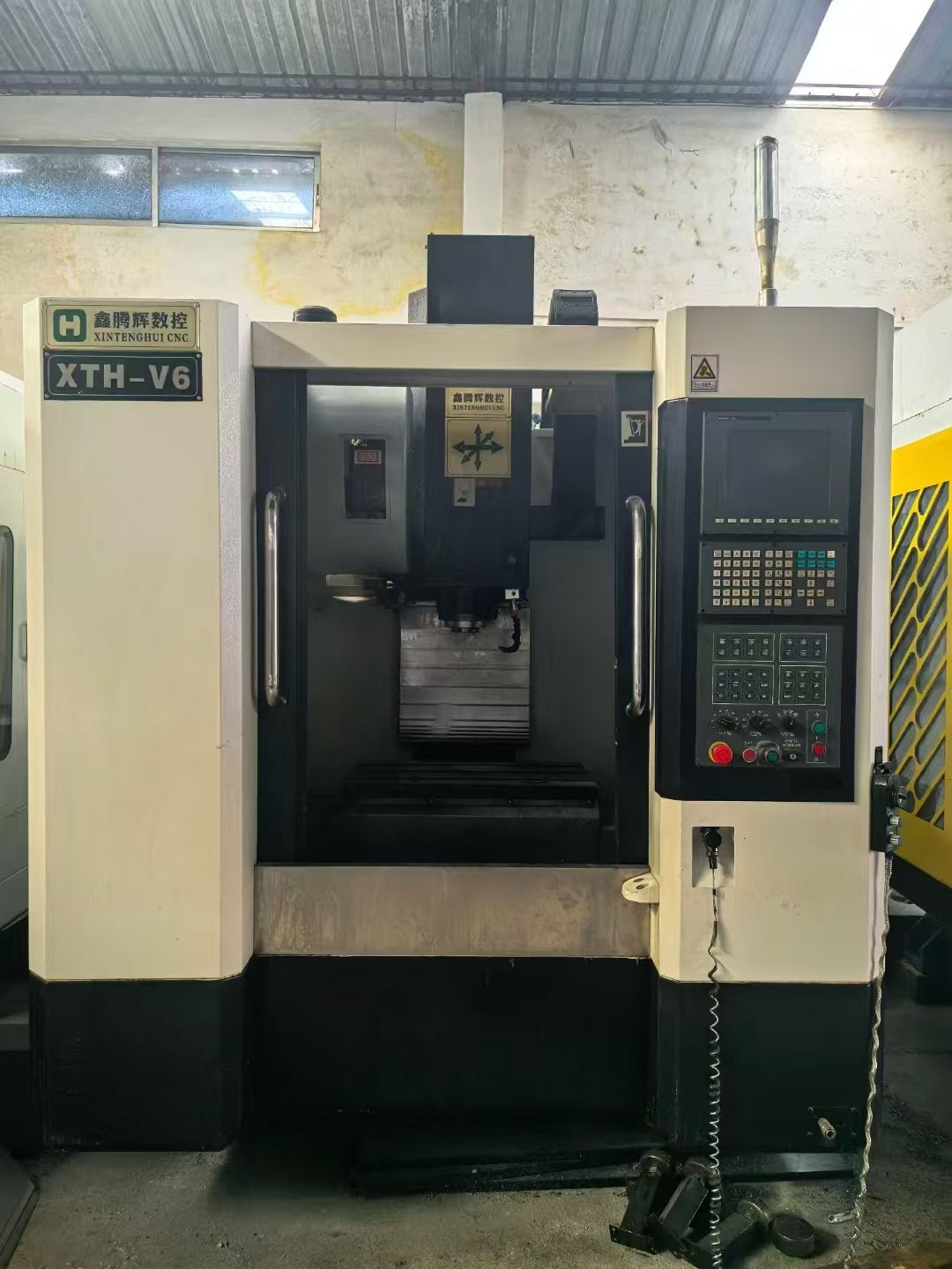 上新原裝臺灣協(xié)鴻1270三硬軌加工中心，三菱M70A系統(tǒng)