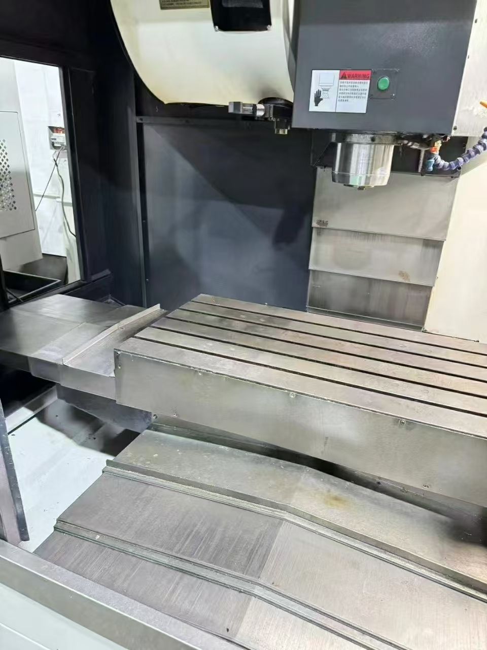 志遠(yuǎn)SL1160三線軌加工中心