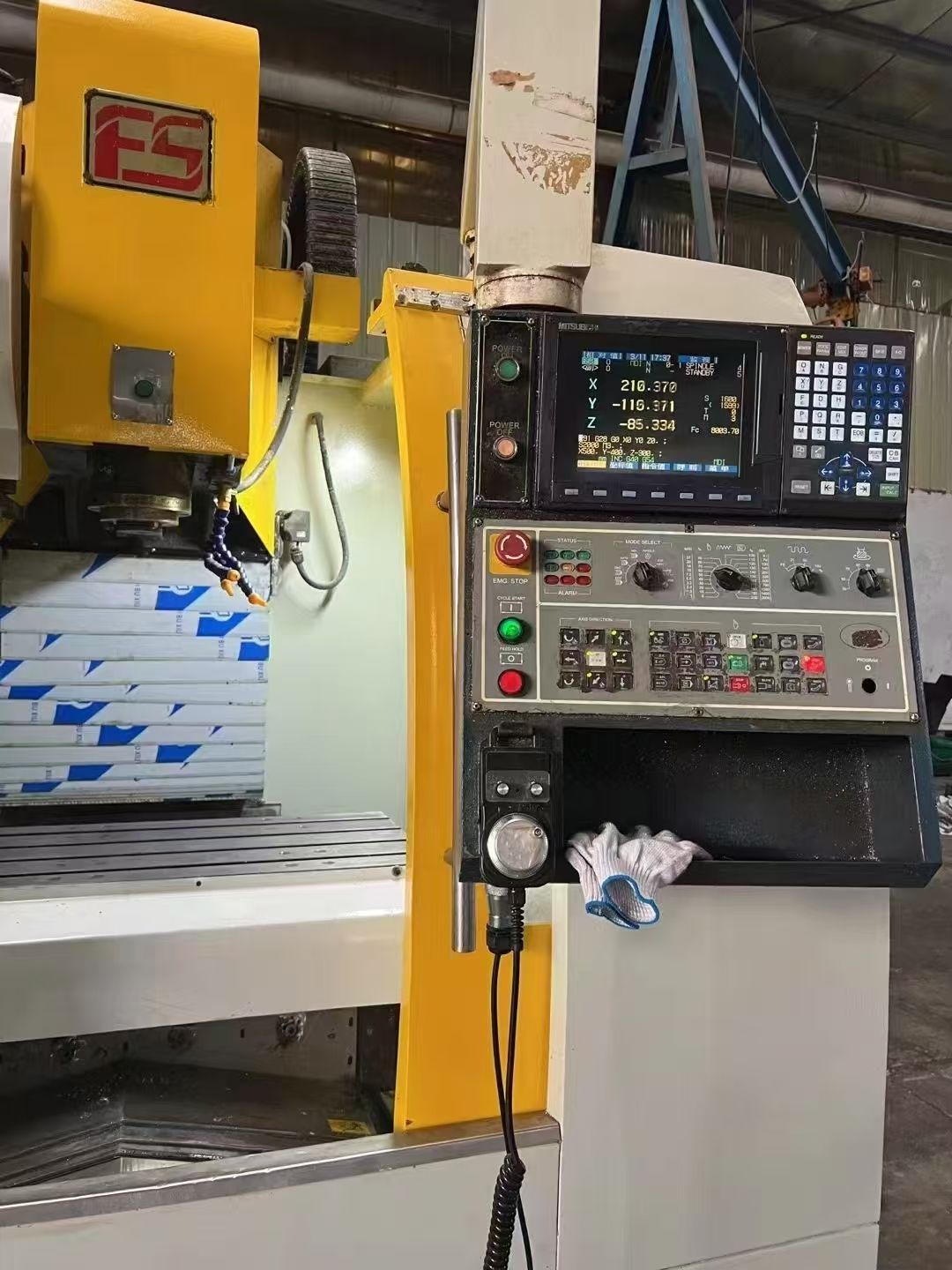 特價潤星v650三軸重型線軌加工中心,三菱E68系統(tǒng)