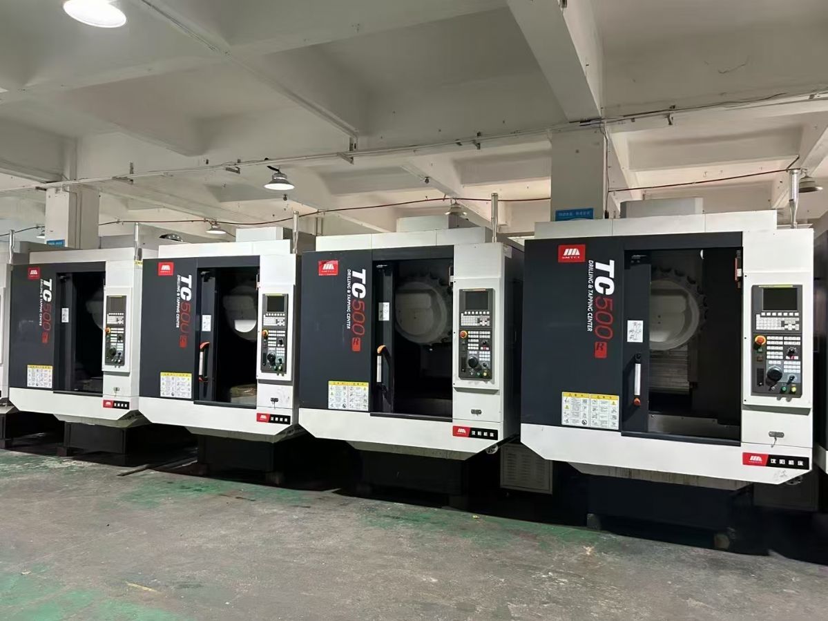 雙胞胎勝宏650精雕機，新代21ma系統(tǒng)