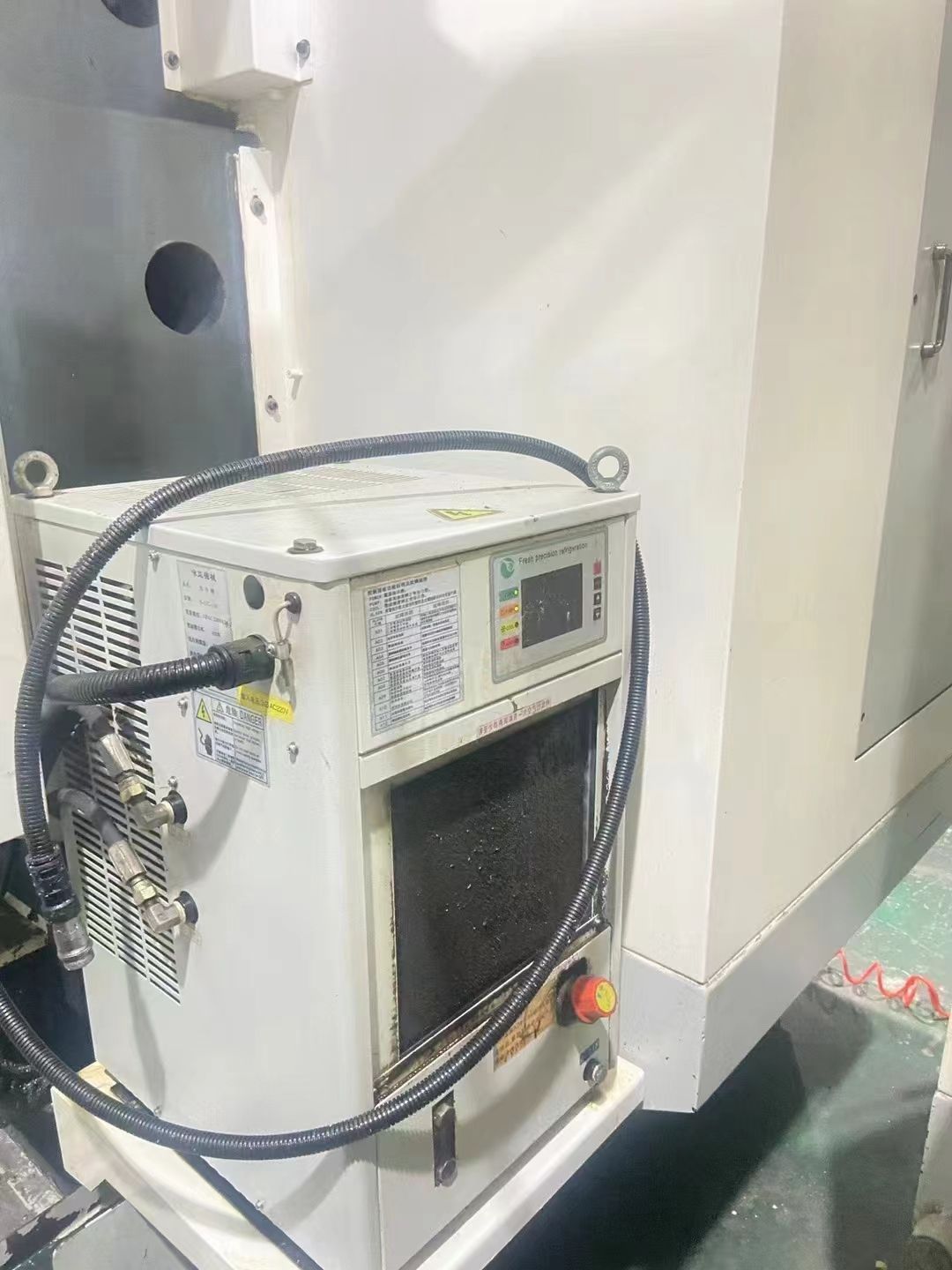 回來一批德豪T5.T6鉆攻機，21刀伺服刀庫！主軸2萬轉帶油冷機，三軸