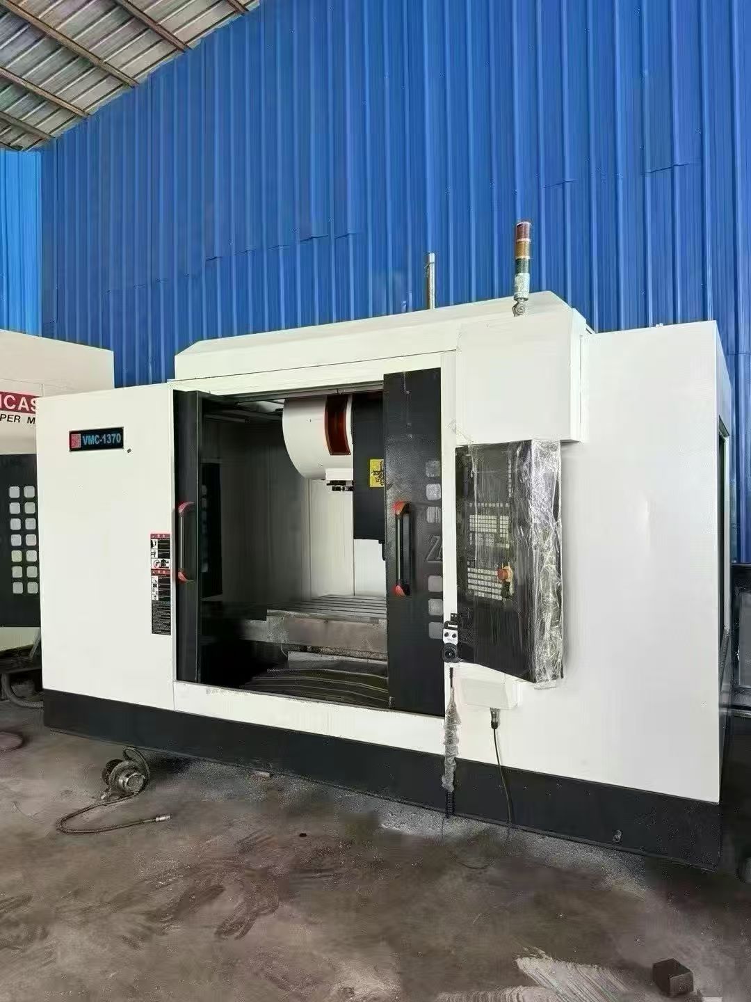 佳富M855加工中心,三菱M80系统,主轴10000转