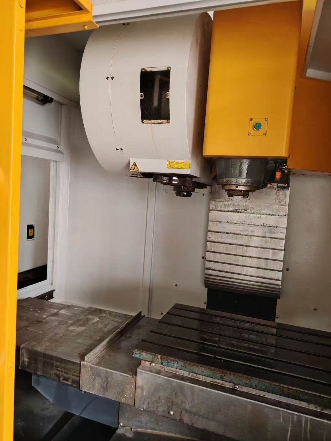 刚刚入库卡路斯850两台,三凌M80系统