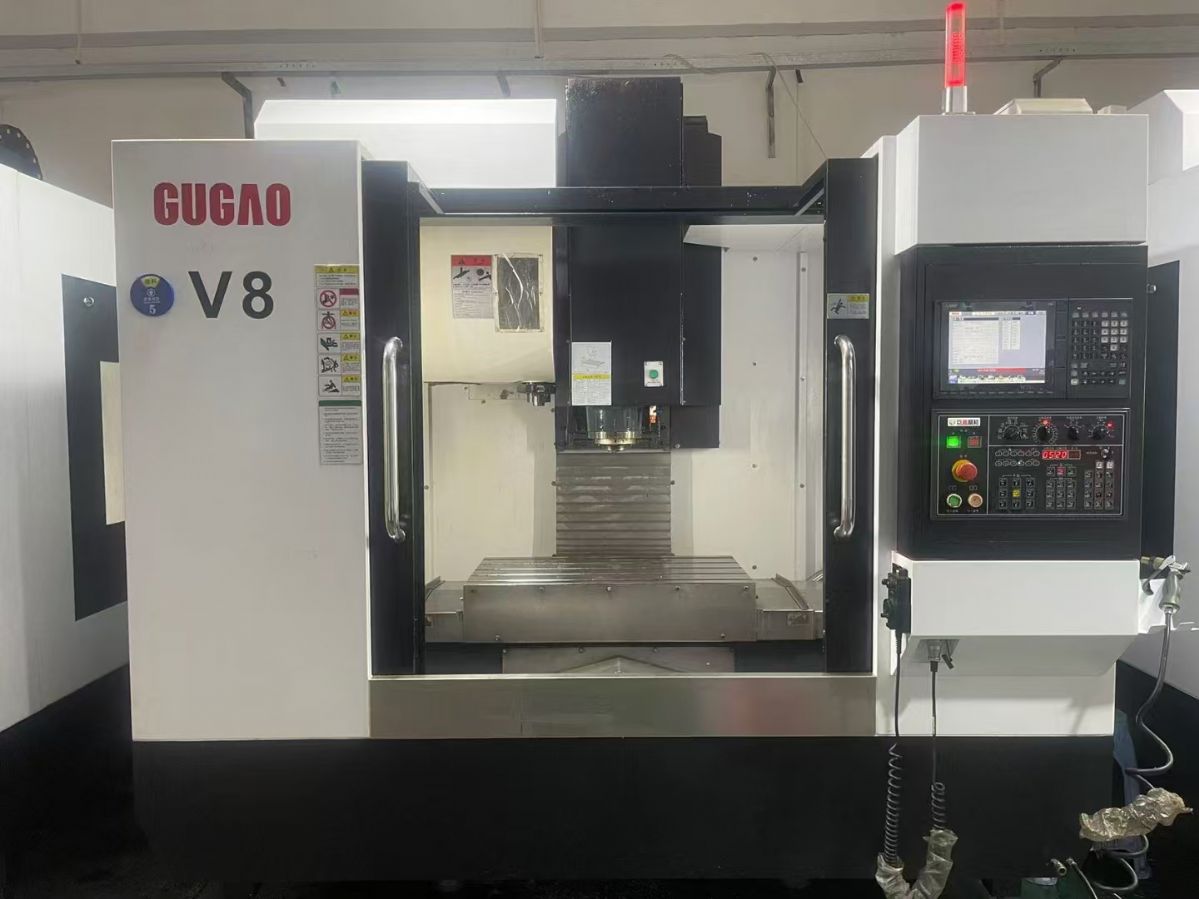 特價喬鴻1060三硬軌模具機(jī)，三菱70A系統(tǒng)