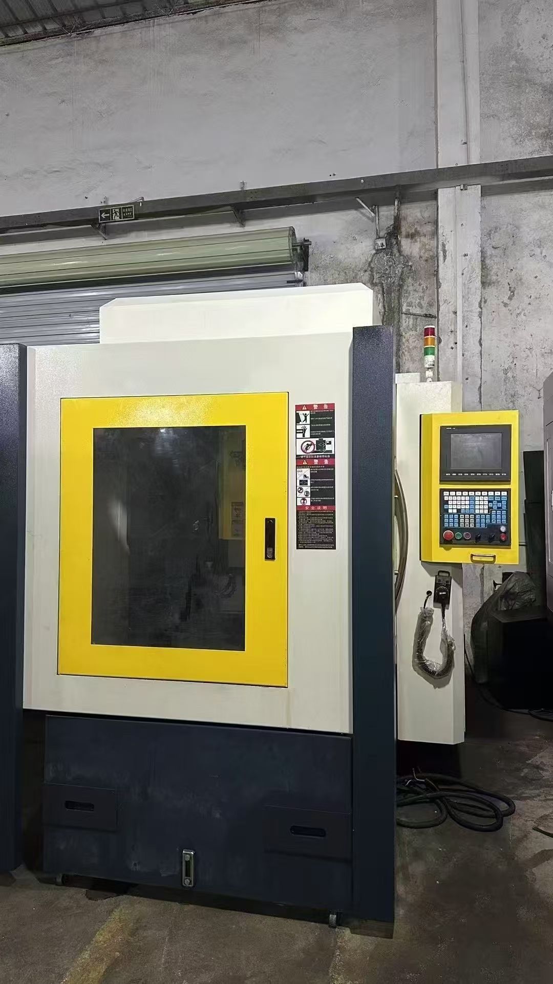準(zhǔn)新捷鴻VMC-1160加工中心3臺(tái),FANUC*系統(tǒng),