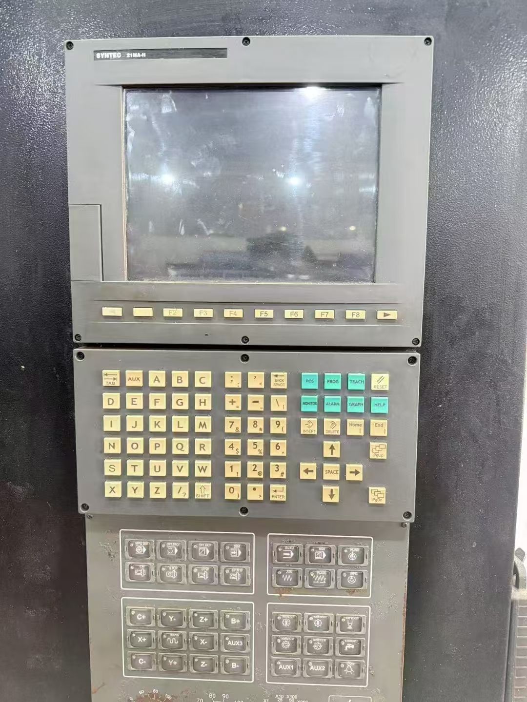 銳佳855重型三線軌加工中心，新代21MA-H系統(tǒng)