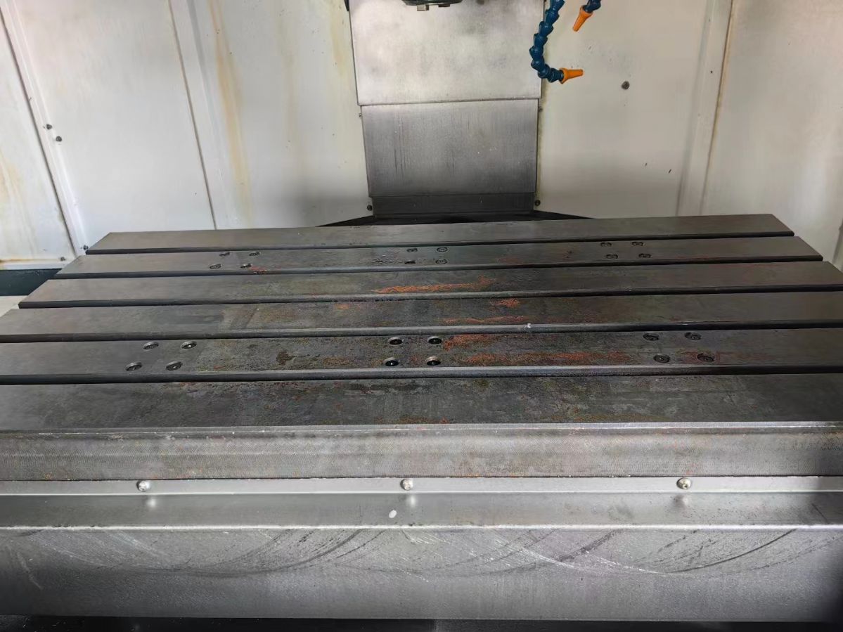 98成新中揚V1160L，發(fā)那科*PLUS系統(tǒng)，BT40主軸1000