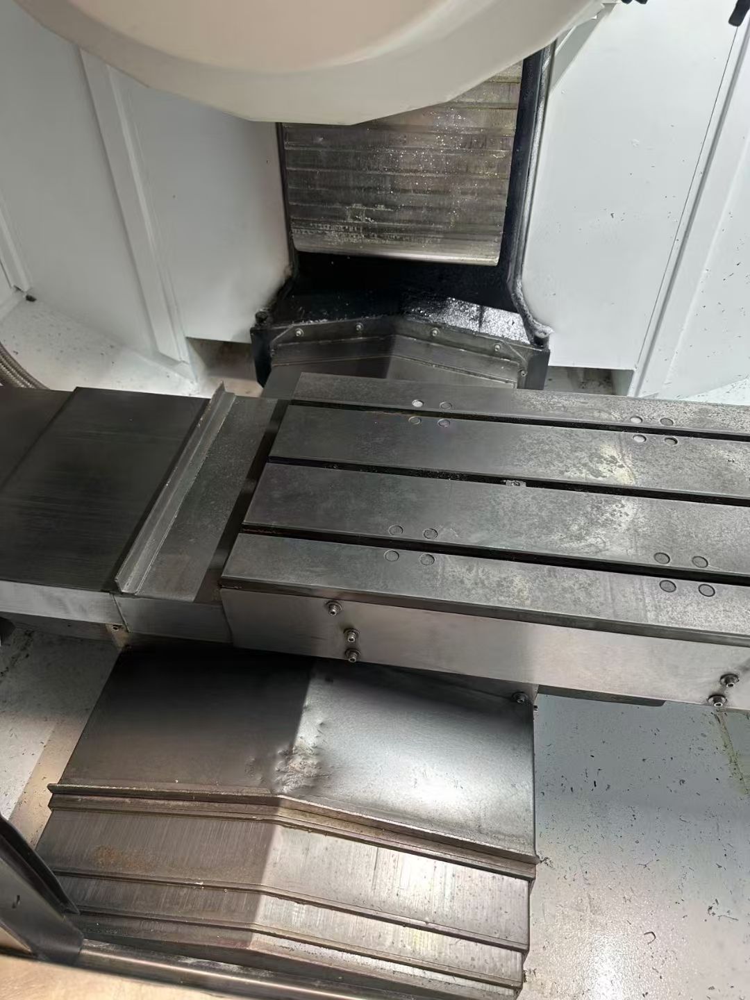 臺振T640鉆攻機，發(fā)那科系統(tǒng)，21把普通刀庫