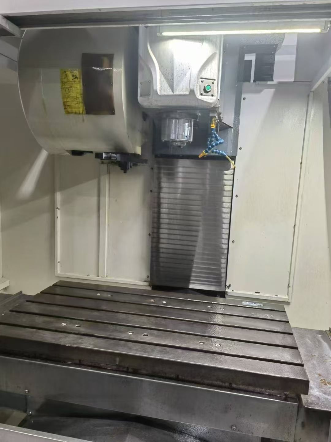 上新重型明科1165加工中心機