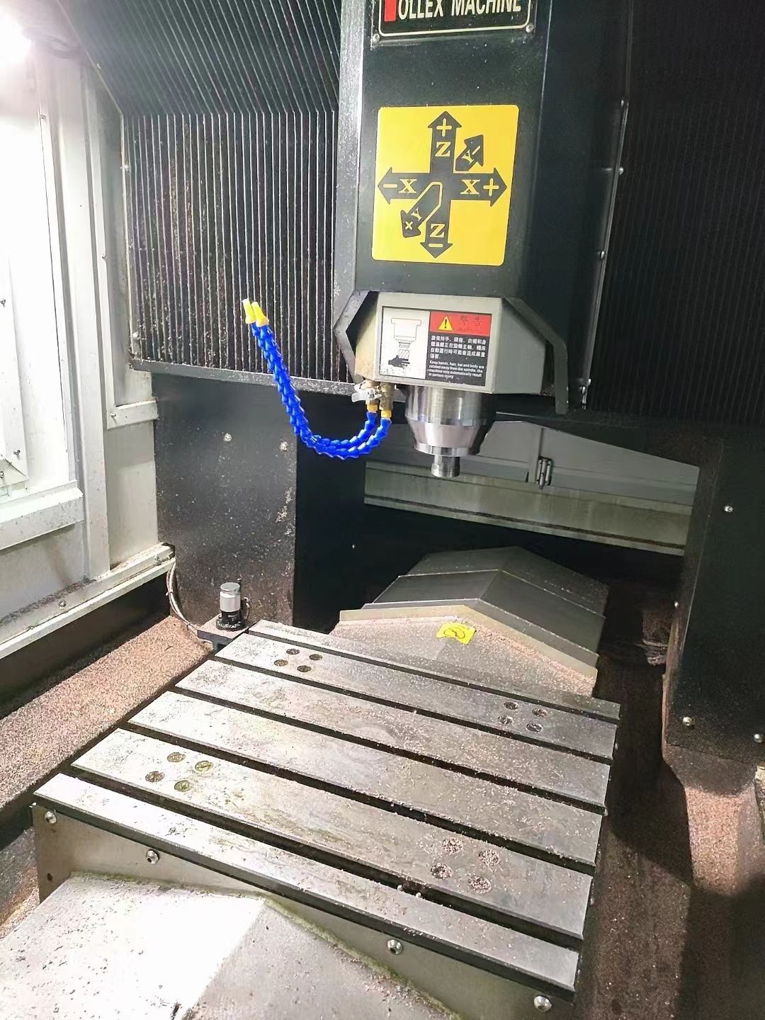 三臺準新寶菱650精雕機 寶元*6800系統(tǒng)，ER32強力主軸7.5