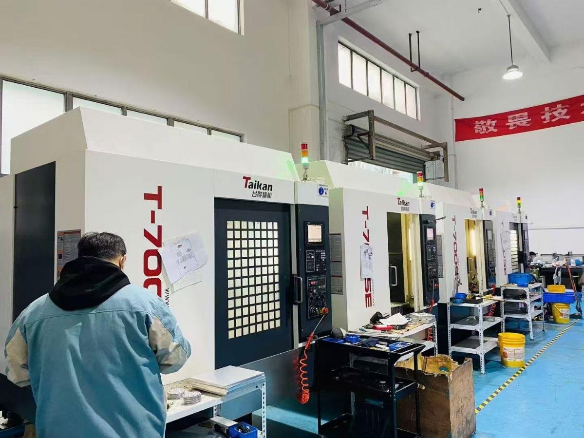 特價同款4臺臺群T700 鉆攻機(jī)