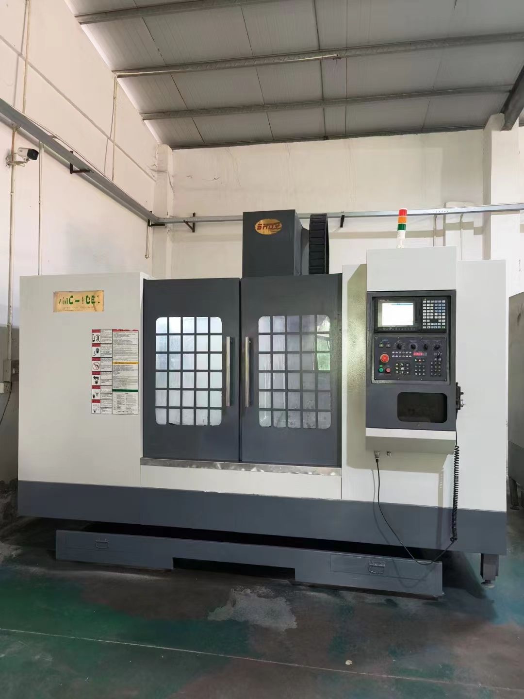 盛鴻1060電腦鑼三菱m70系統(tǒng)，三硬軌，bt40主軸8000轉(zhuǎn)，臺(tái)正
