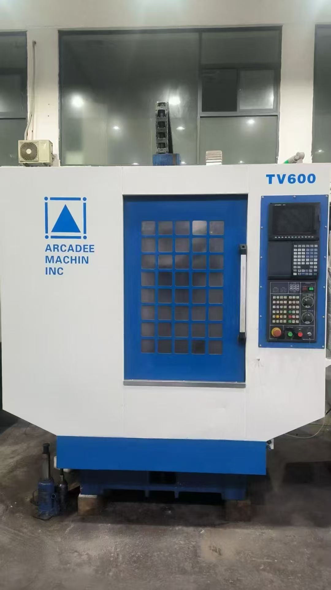 臺灣亞克T600重型鉆攻機，三菱70A系統(tǒng)