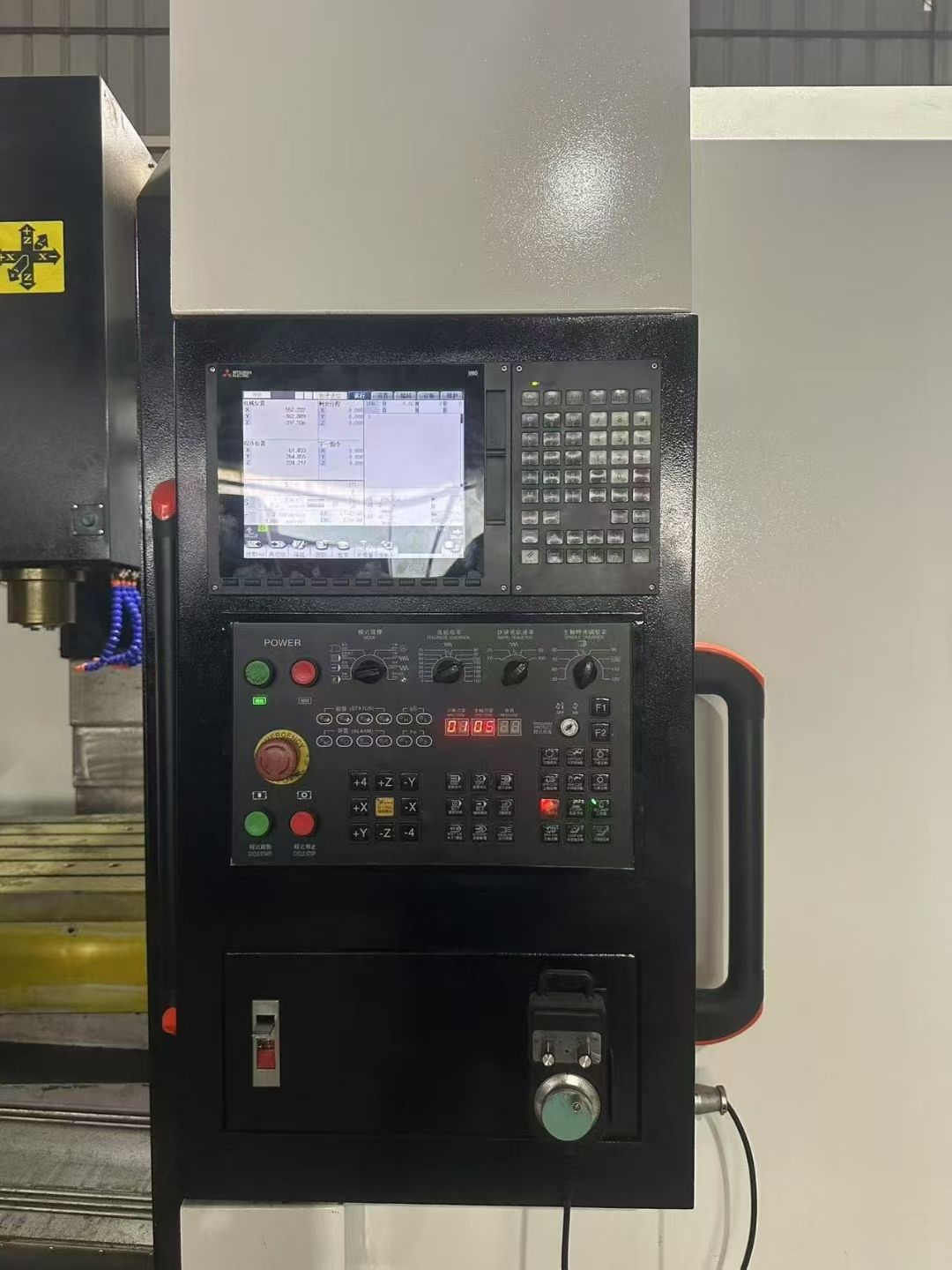 雙胞胎程工1270三線軌加工中心，三菱m80系統(tǒng)