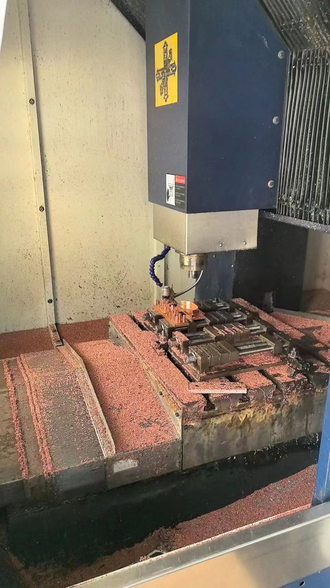 加工廠出售恒裕/寶烽 650雕銑機(jī)、新代21ma、ER25、5.5kw