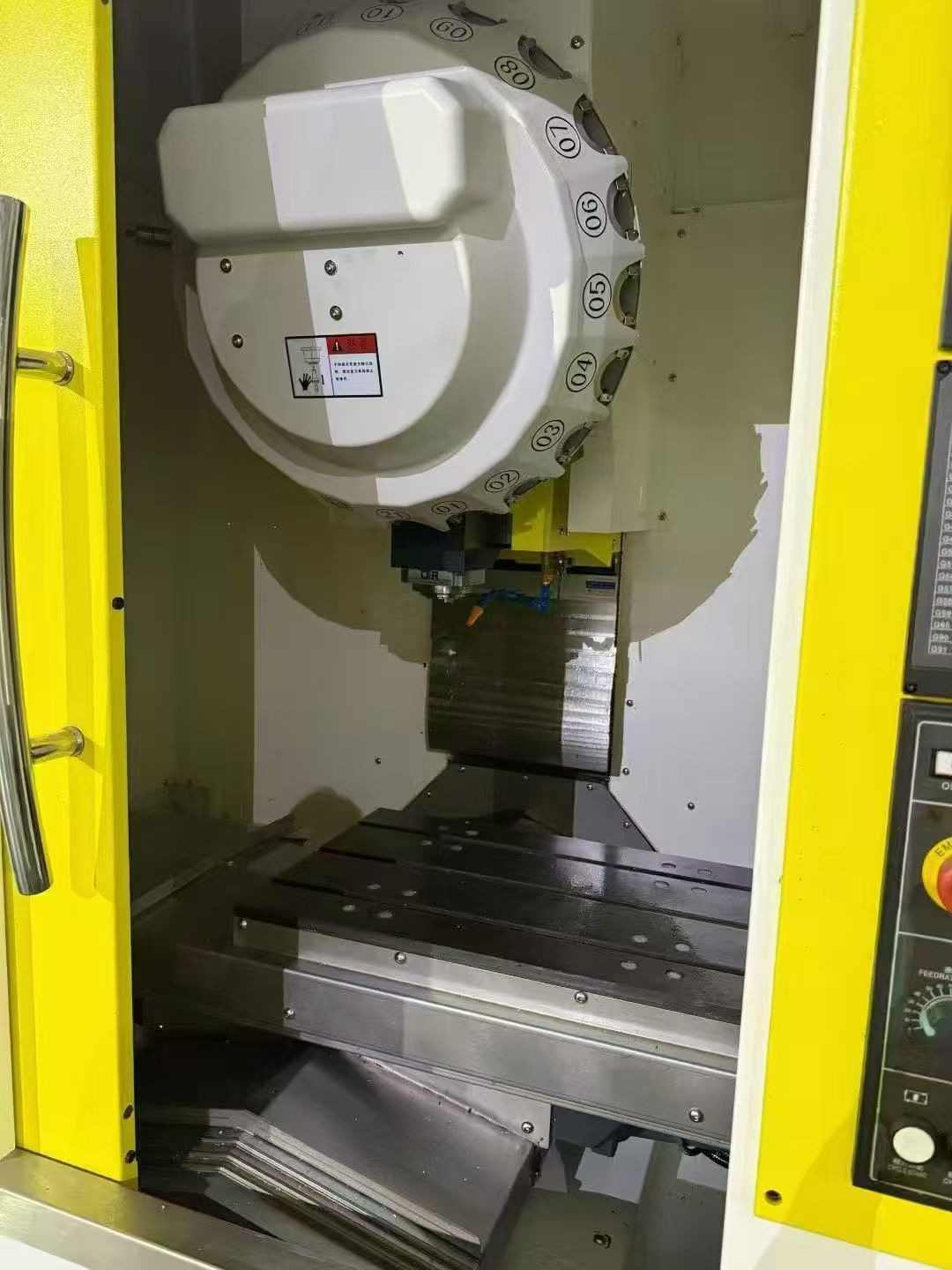 20台最高性价比超合NC-SL640CH钻攻中心,艾普升床身三菱m80