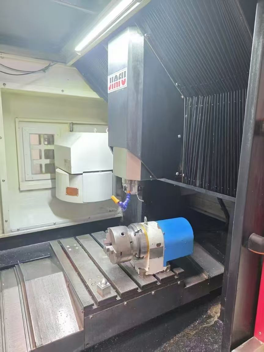 佳富870精雕銑機(jī)，BT30主軸24000轉(zhuǎn)7.5KW，12把刀庫，安