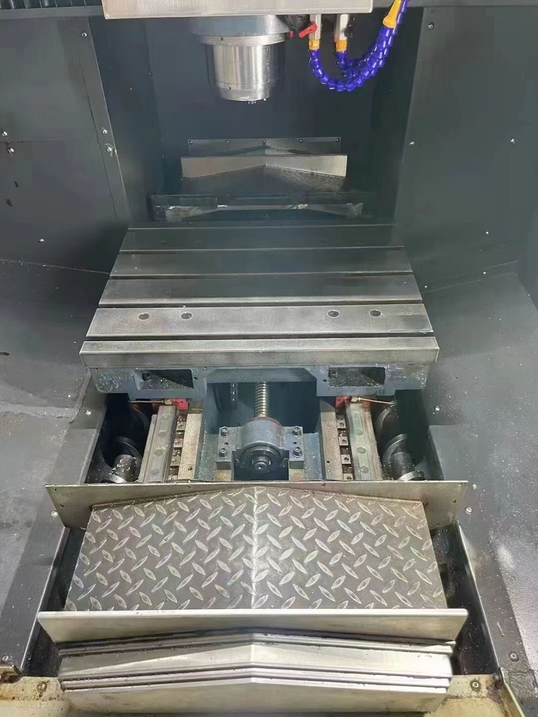 上仕精機(jī)860，三菱M80A，帶模具包，三軸45滾柱線軌，主軸1500