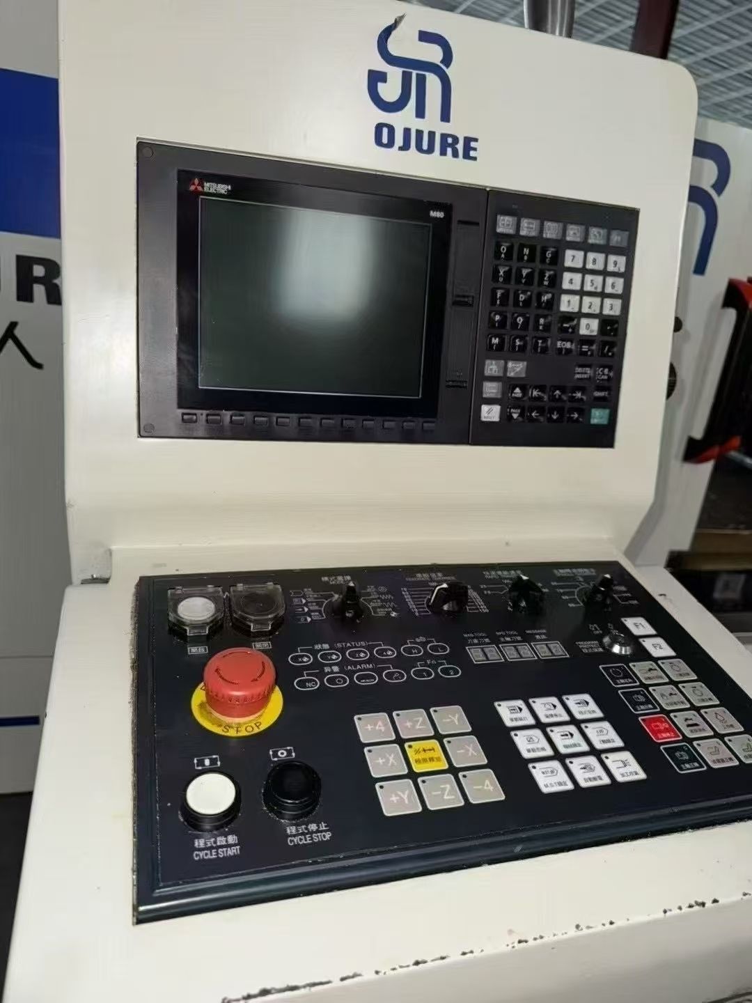 特價小鉅人6500型材加工中心，BT40主軸三線直連12000轉(zhuǎn)速