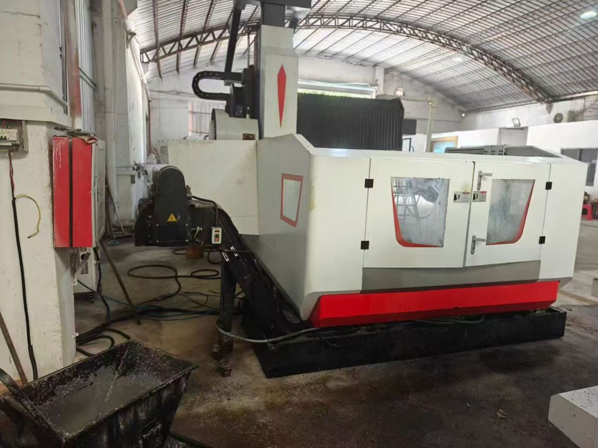 特价同款3台明科MK-V1380重型加工中心机,2024年出厂,新代2