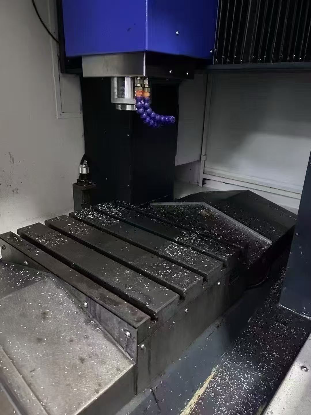 特价乔地650,主轴功率7.5KW,BT30.24000转 新代21M