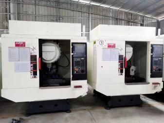 便宜出佳富V850三線軌加工中心日本三菱M80系統(tǒng)主軸1200